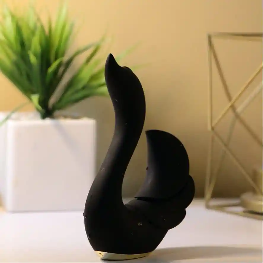 Vibrador y Succionador Cisne Negro